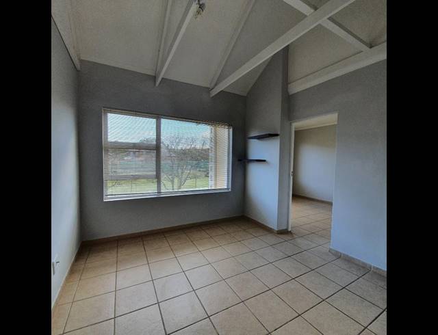 2 BEDROOM PROPERTY TO RENT IN KINGSWOOD